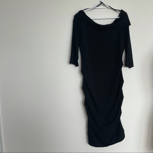 Le Chateau XXL off shoulder ruched dress - black - Picture 3 of 8